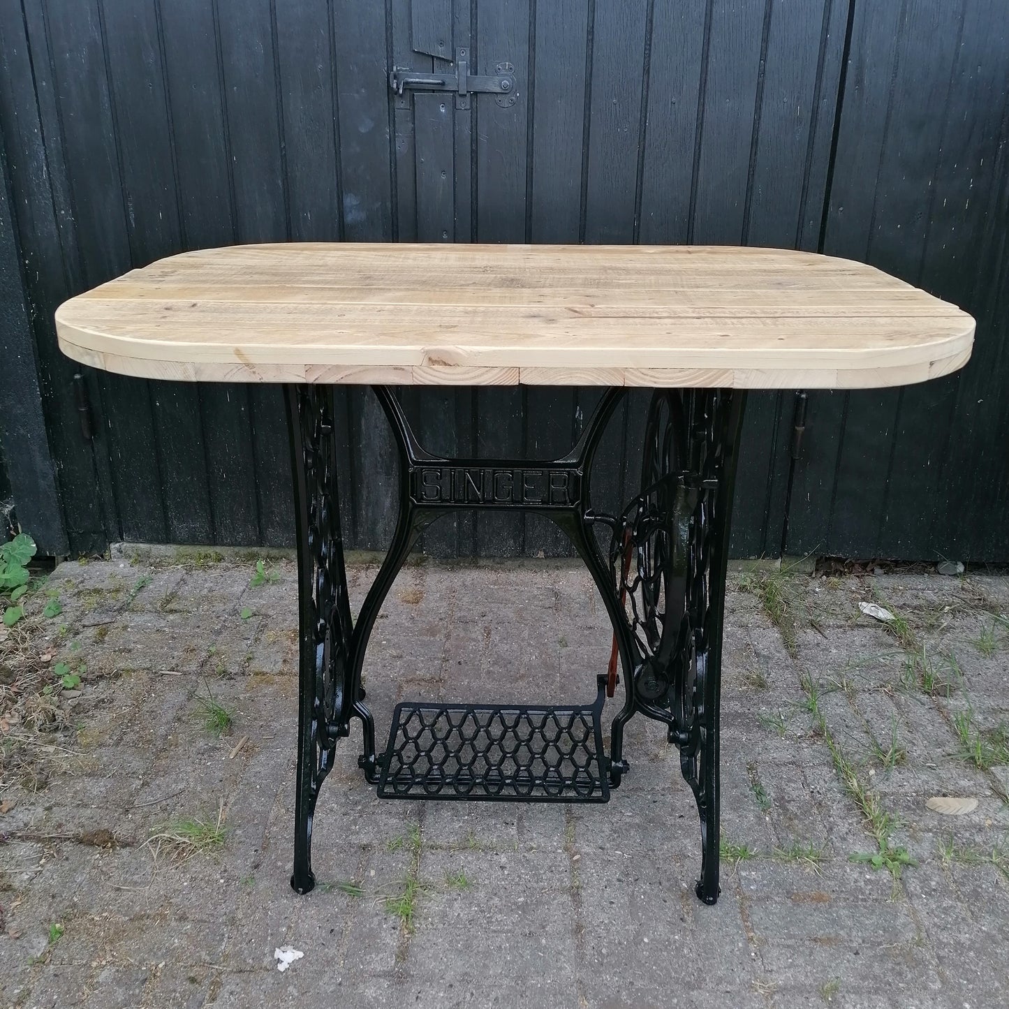 Singer Symaskine Pyntebord / Skrivebord: Kreativ Genbrug med Vintage Charme